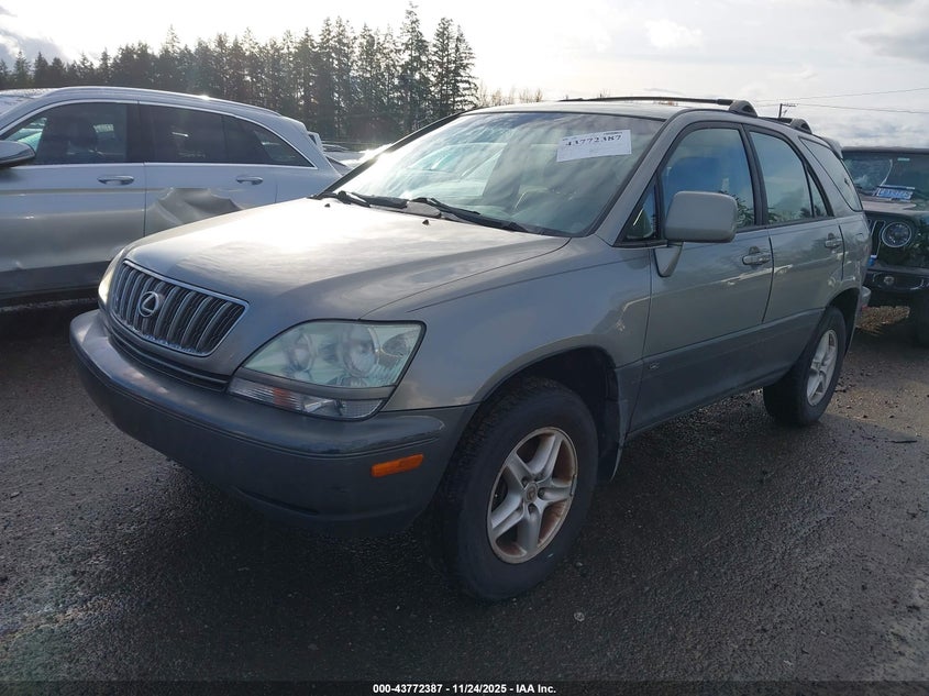 JTJHF10U710215318 2001 LEXUS RX photo no. 2