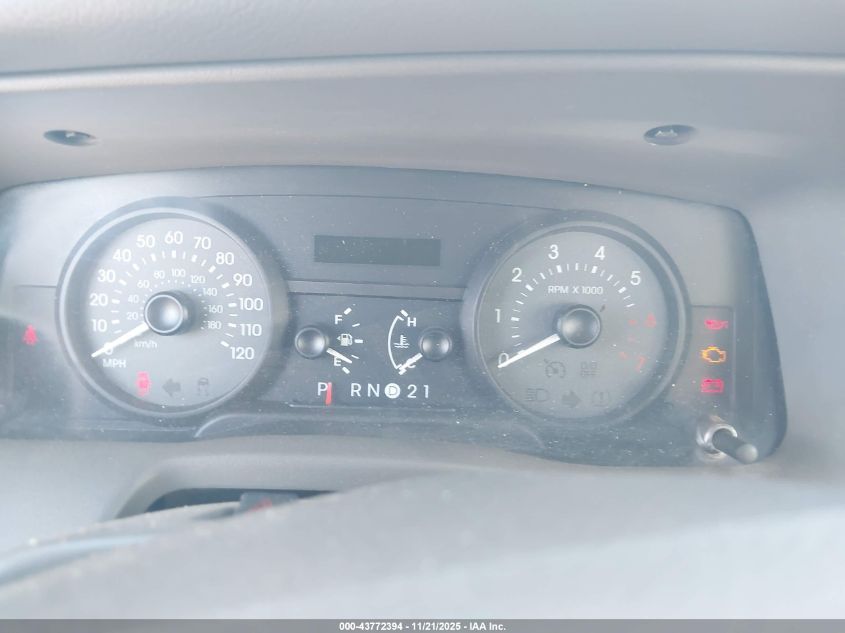 2008 Mercury Grand Marquis Gs VIN: 2MEFM74V98X632701 Lot: 43772394