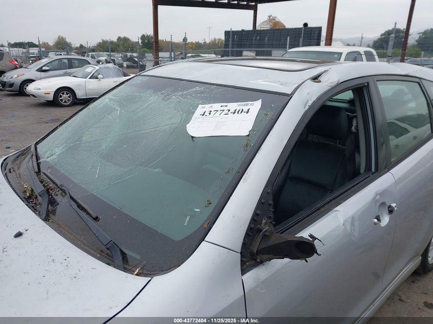 2005 Toyota Matrix Xr VIN: 2T1KR32EX5C417678 Lot: 43772404