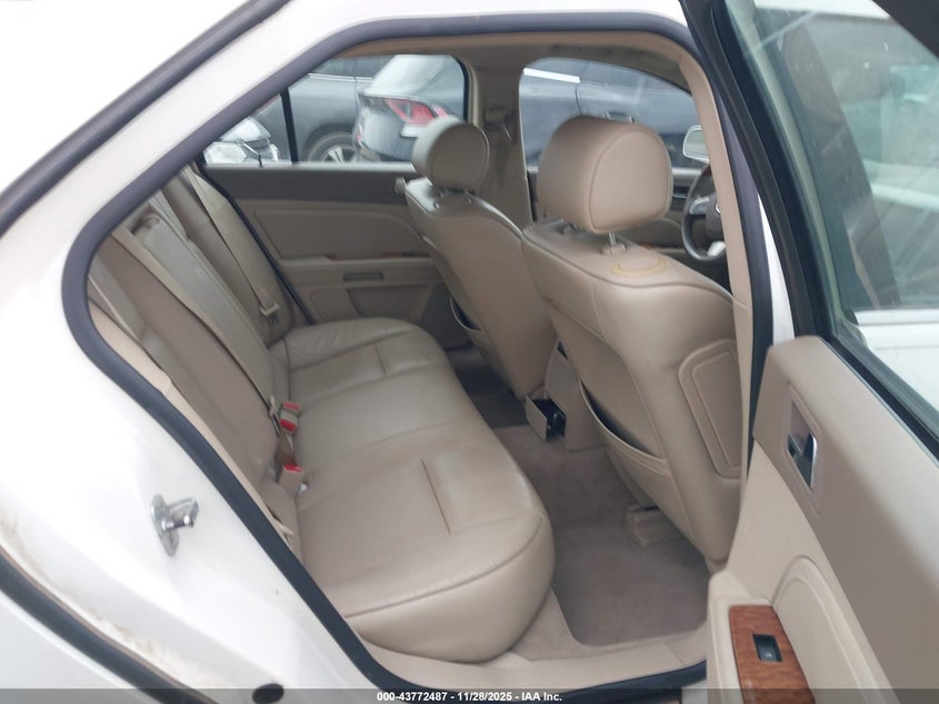 2010 Cadillac Sts Luxury Package VIN: 1G6DU6EV5A0131961 Lot: 43772487