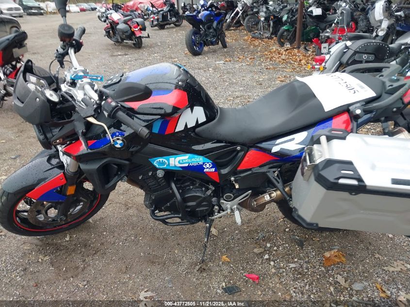 2011 BMW F800 R VIN: WB1022700BZS50619 Lot: 43772505