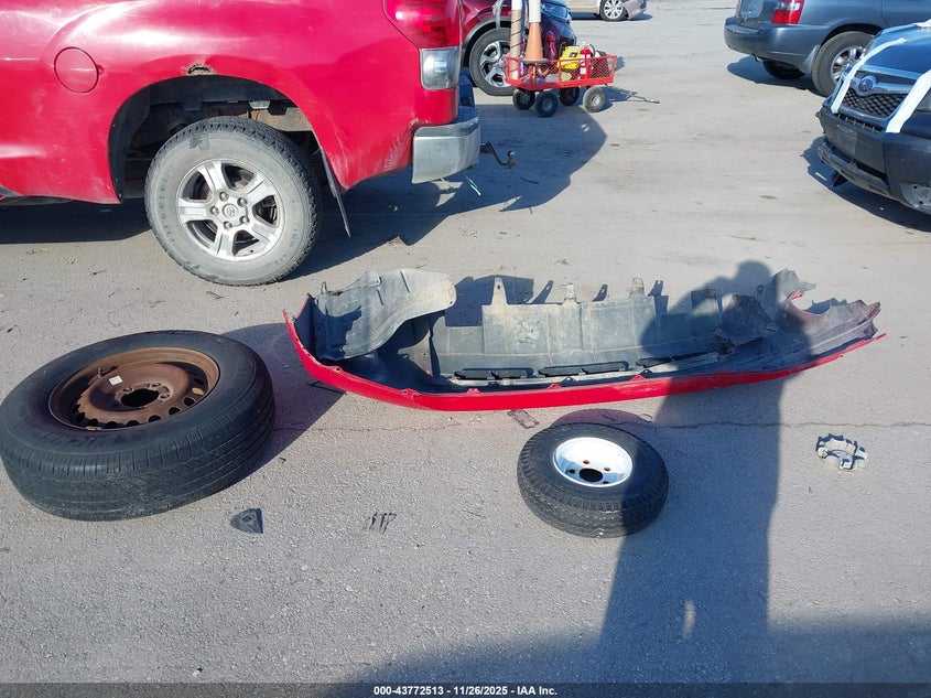 2007 Toyota Tundra Limited 5.7L V8 VIN: 5TBBV58167S450580 Lot: 43772513