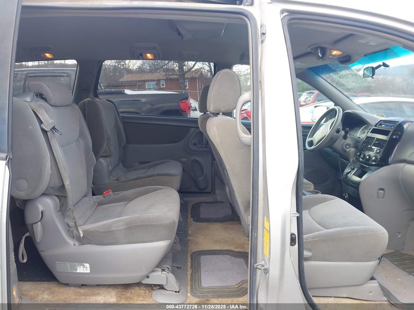 2005 Toyota Sienna Le VIN: 5TDBA23C25S036526 Lot: 43772726