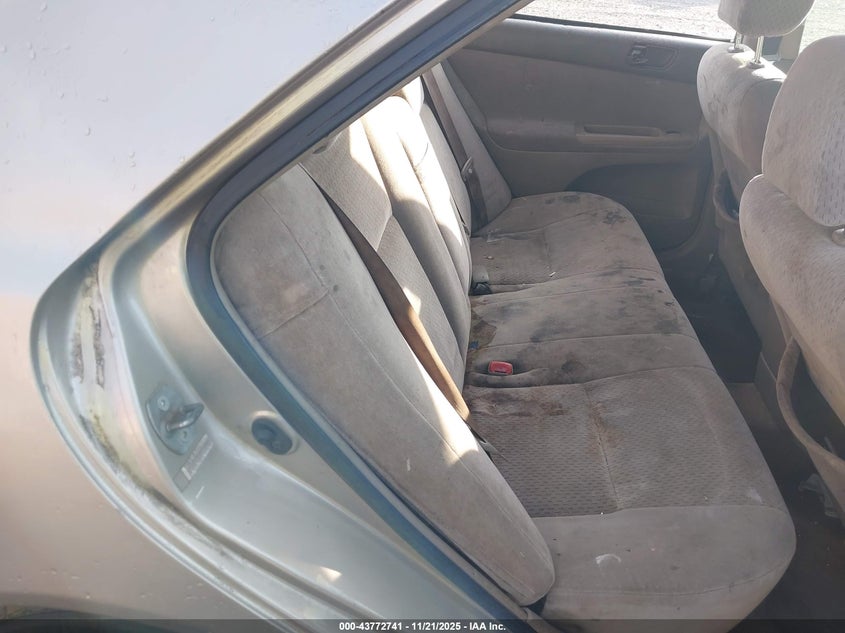 4T1BE30K44U795240 2004 TOYOTA CAMRY photo no. 8