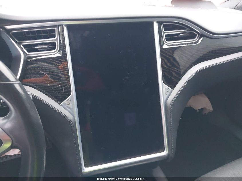 2018 Tesla Model S VIN: 5YJSA1E23JF246677 Lot: 43772929