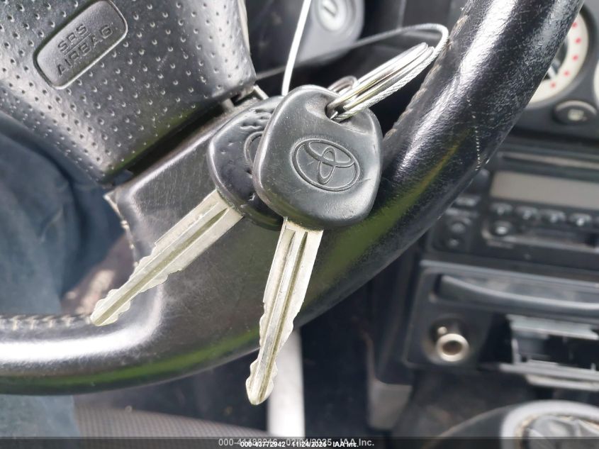 2000 Toyota Mr2 Spyder VIN: JTDFR3207Y0009157 Lot: 43772942