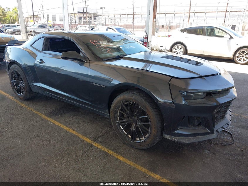 CHEVROLET CAMARO 2SS