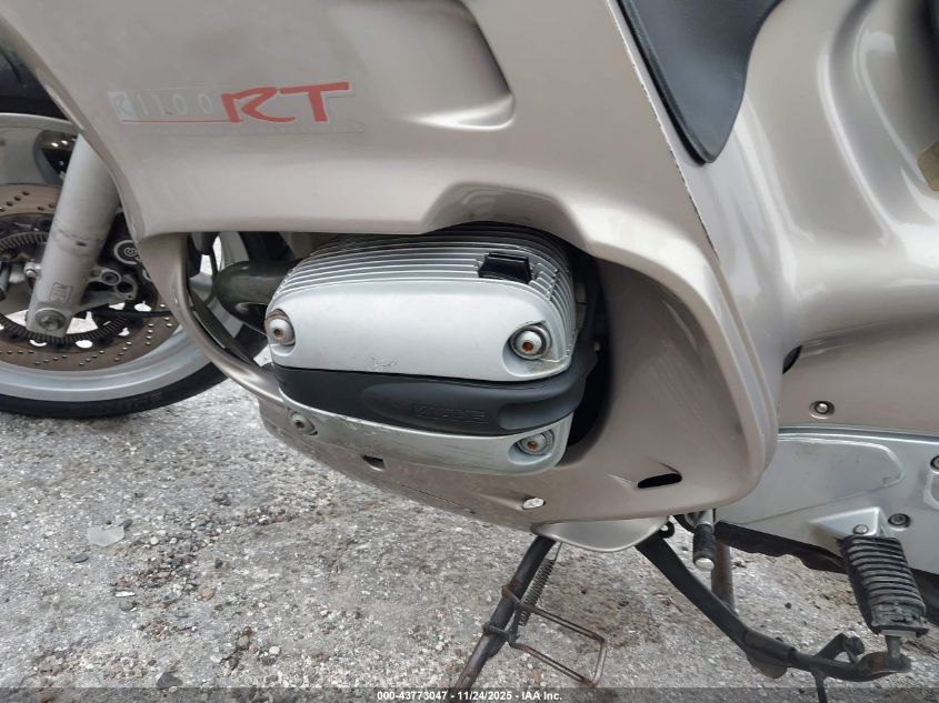 2001 BMW R1100 Rt VIN: WB10418A01ZT70155 Lot: 43773047