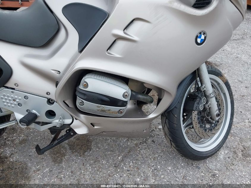 2001 BMW R1100 Rt VIN: WB10418A01ZT70155 Lot: 43773047