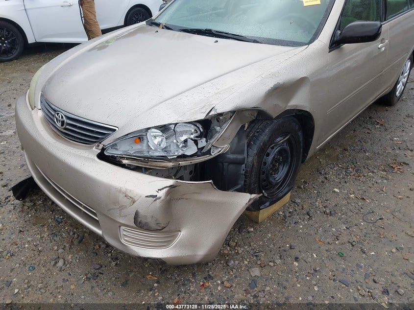 2005 Toyota Camry Std VIN: 4T1BE32K85U582466 Lot: 43773128