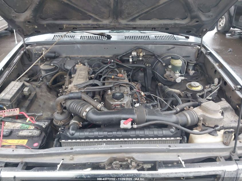 1994 Toyota Pickup 1/2 Ton Short Whlbse Dx VIN: 4TARN01P9RZ203266 Lot: 43773182