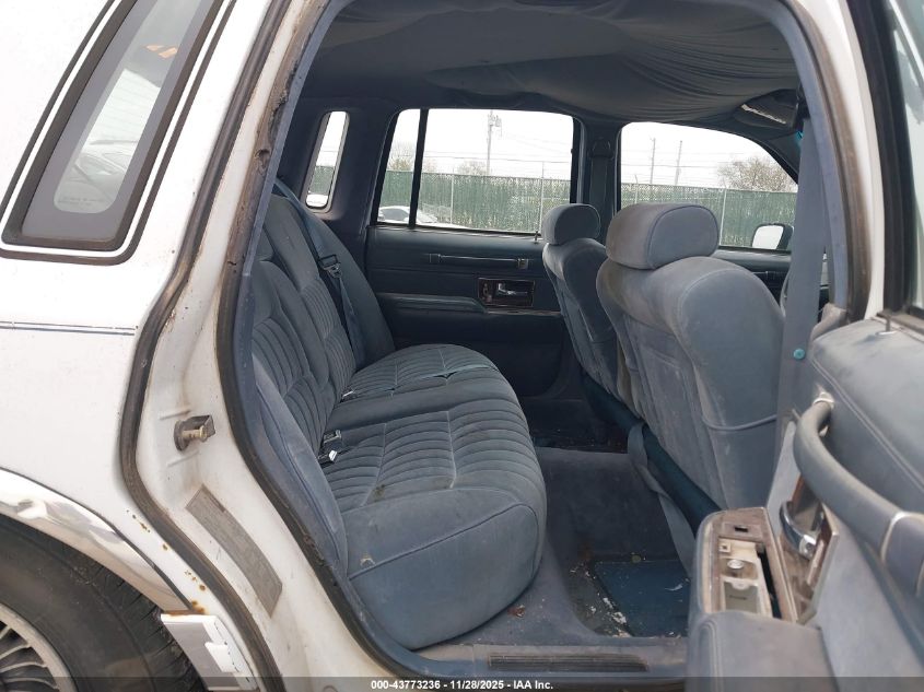 1991 Lincoln Town Car Executive VIN: 1LNCM81W3MY666338 Lot: 43773236