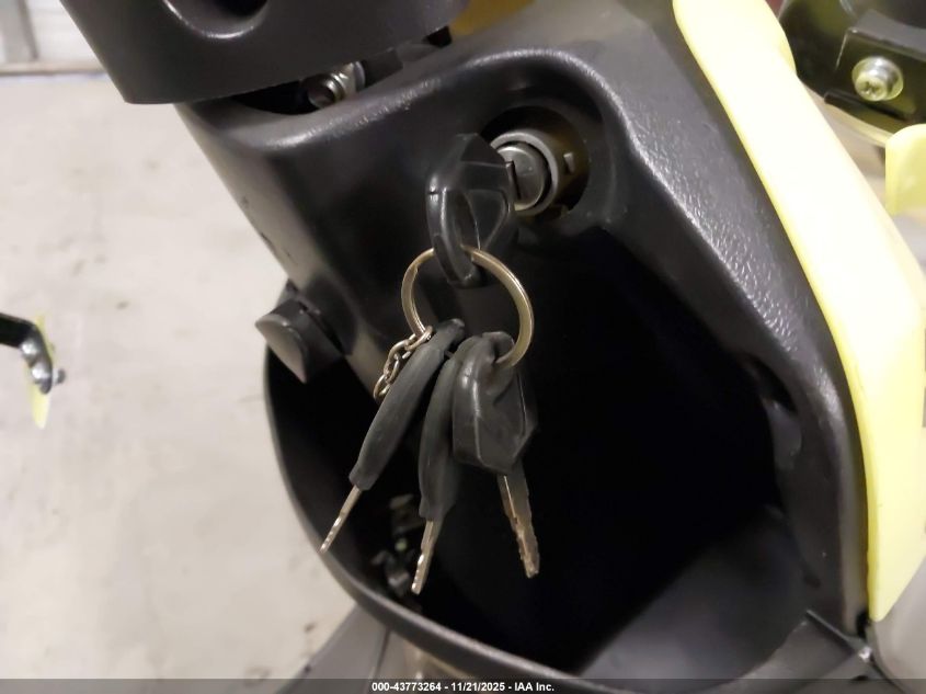 2024 Ic Corporation 100 VIN: HZ2TABGF6R1008421 Lot: 43773264