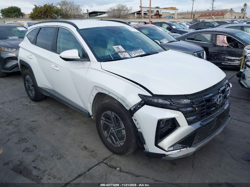 HYUNDAI TUCSON BLUE