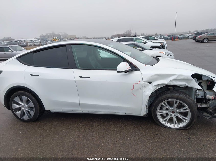 2021 Tesla Model Y Long Range Dual Motor All-Wheel Drive VIN: 5YJYGDEE7MF298774 Lot: 43773315