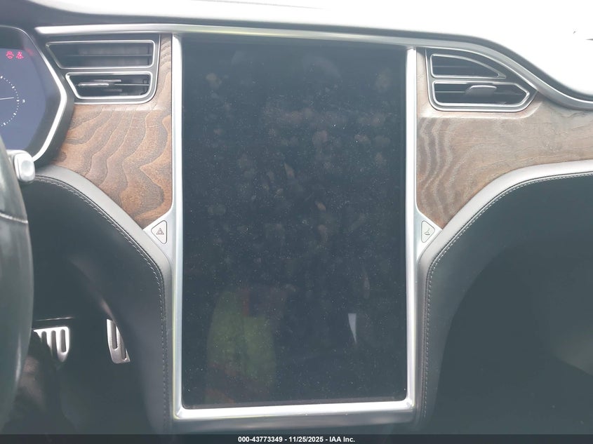 2017 Tesla Model S 100D/60D/75D/90D/P100D VIN: 5YJSA1E23HF214502 Lot: 43773349