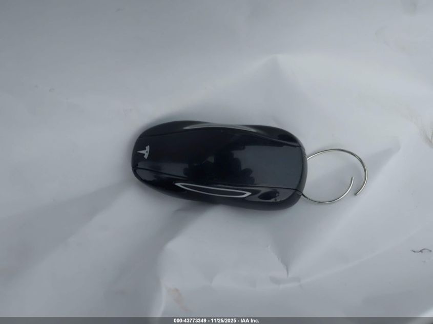 2017 Tesla Model S 100D/60D/75D/90D/P100D VIN: 5YJSA1E23HF214502 Lot: 43773349