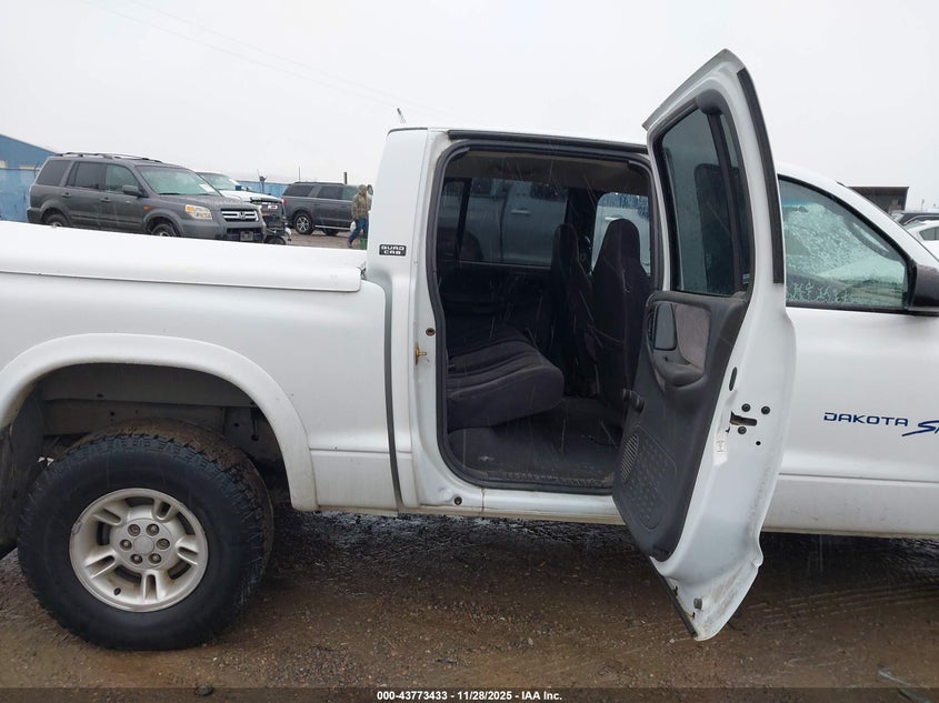 2000 Dodge Dakota Slt/Sport VIN: 1B7GG2AN7YS708813 Lot: 43773433