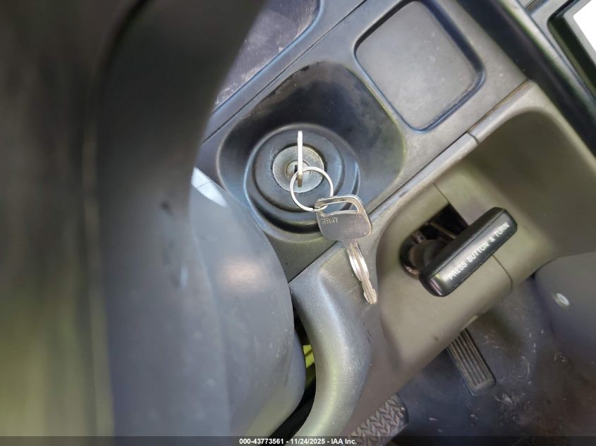 2004 Toyota Tacoma VIN: 5TENL42N04Z403382 Lot: 43773561