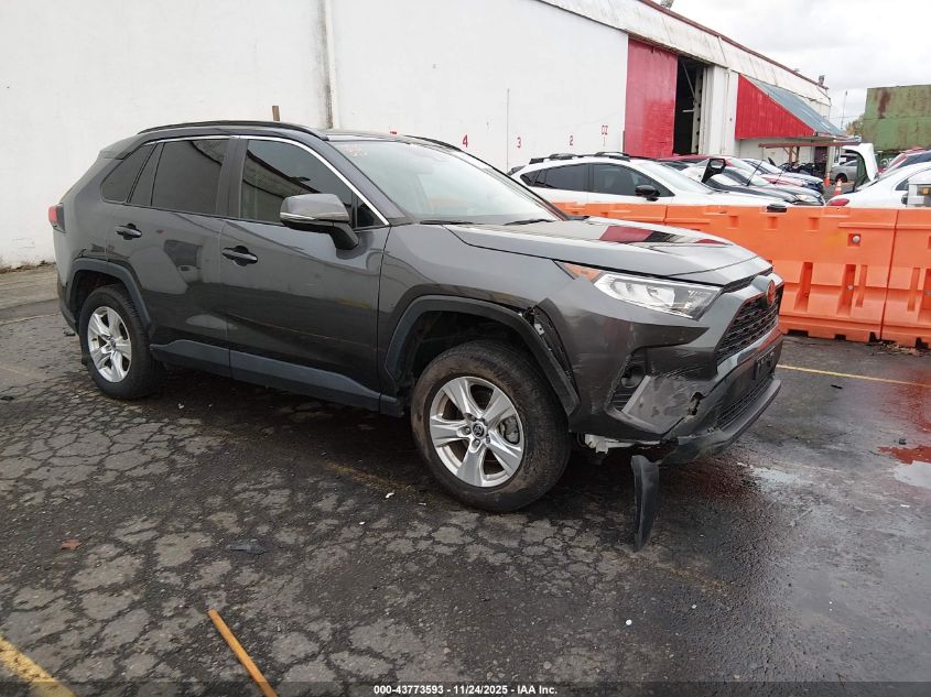 TOYOTA RAV4 XLE