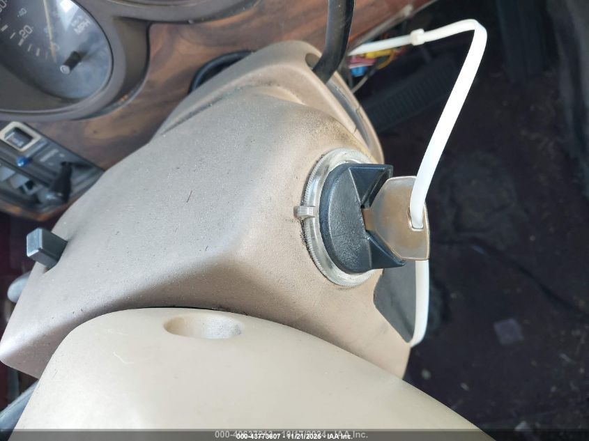 1997 Dodge Ram Van 2500 Commercial VIN: 2B6HB21Y8VK553082 Lot: 43773607