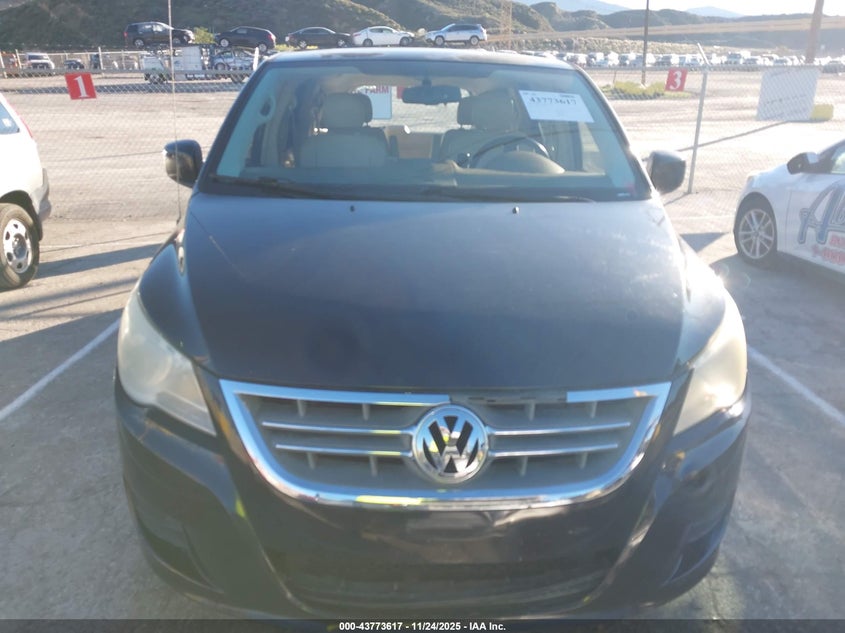 2010 Volkswagen Routan Se VIN: 2V4RW3D12AR246152 Lot: 43773617