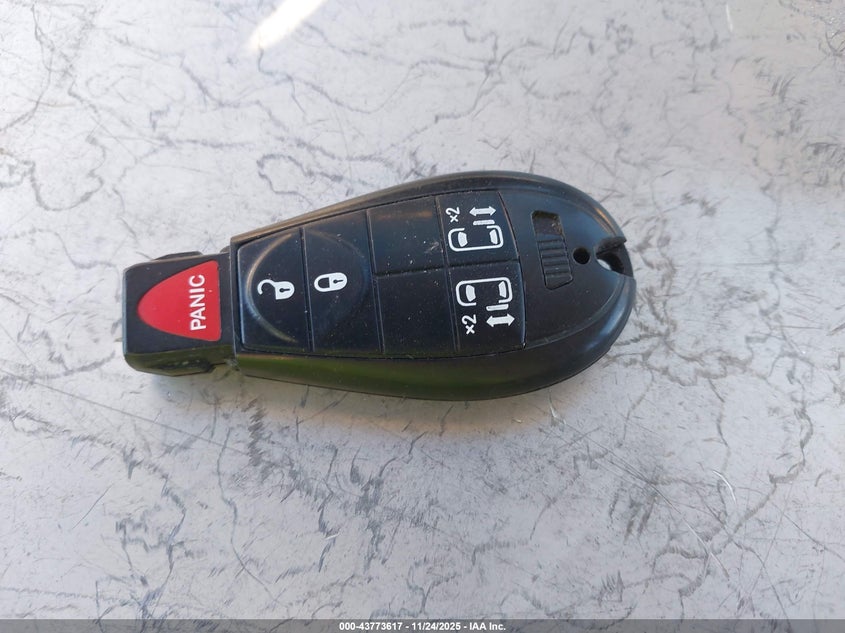 2010 Volkswagen Routan Se VIN: 2V4RW3D12AR246152 Lot: 43773617