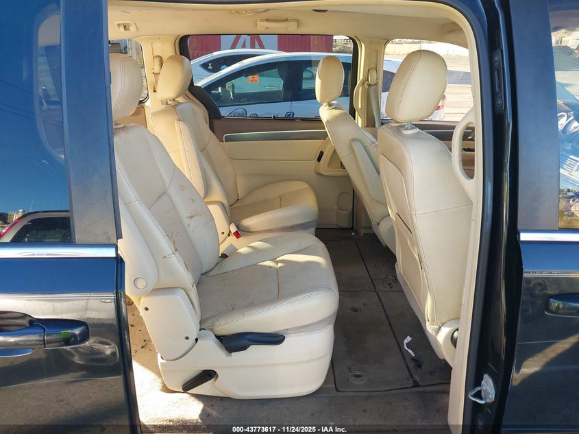 2010 Volkswagen Routan Se VIN: 2V4RW3D12AR246152 Lot: 43773617