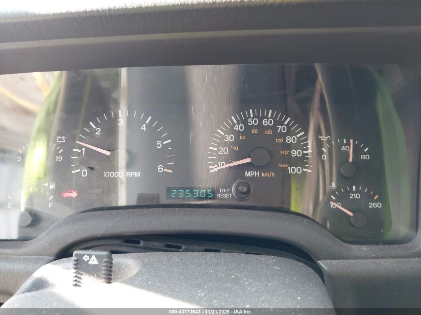 2001 Jeep Cherokee Limited/Sport VIN: 1J4FF58S91L584095 Lot: 43773643