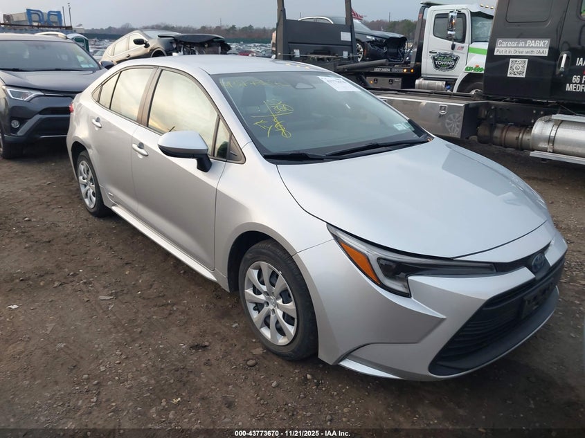 TOYOTA COROLLA HYBRID LE