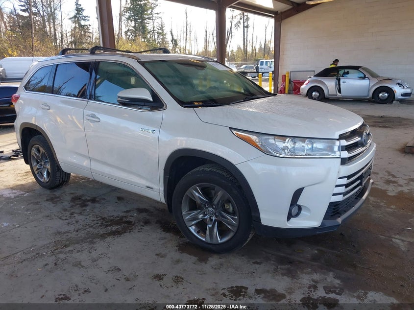 TOYOTA HIGHLANDER XLE