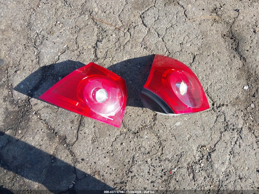 2008 Volkswagen Rabbit S VIN: WVWBA71K98W131015 Lot: 43773796