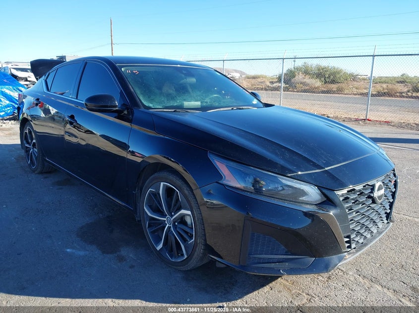 NISSAN ALTIMA SR FWD