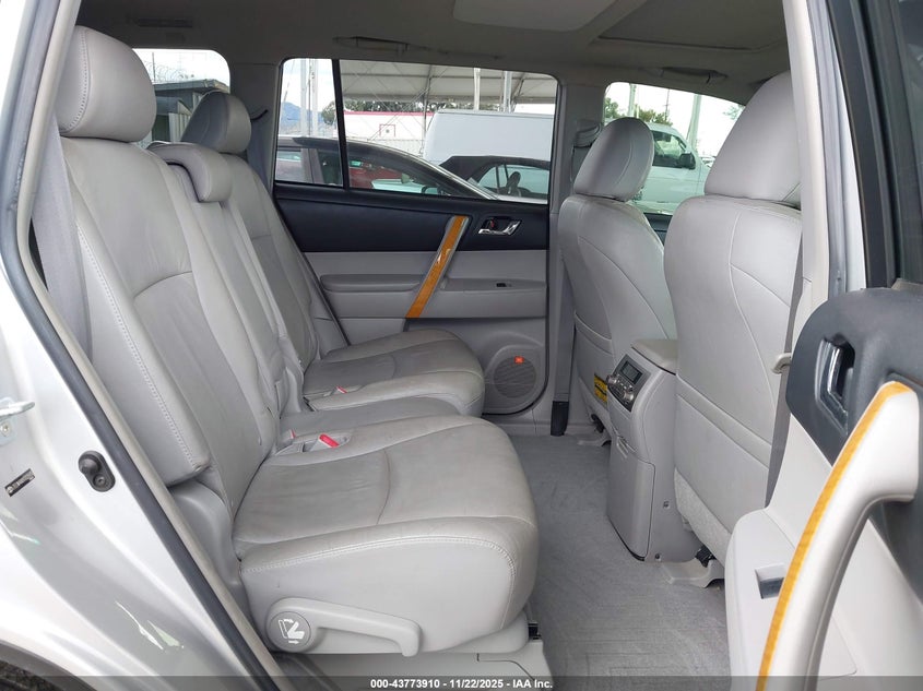 2009 Toyota Highlander Hybrid Limited VIN: JTEEW44A892025935 Lot: 43773910