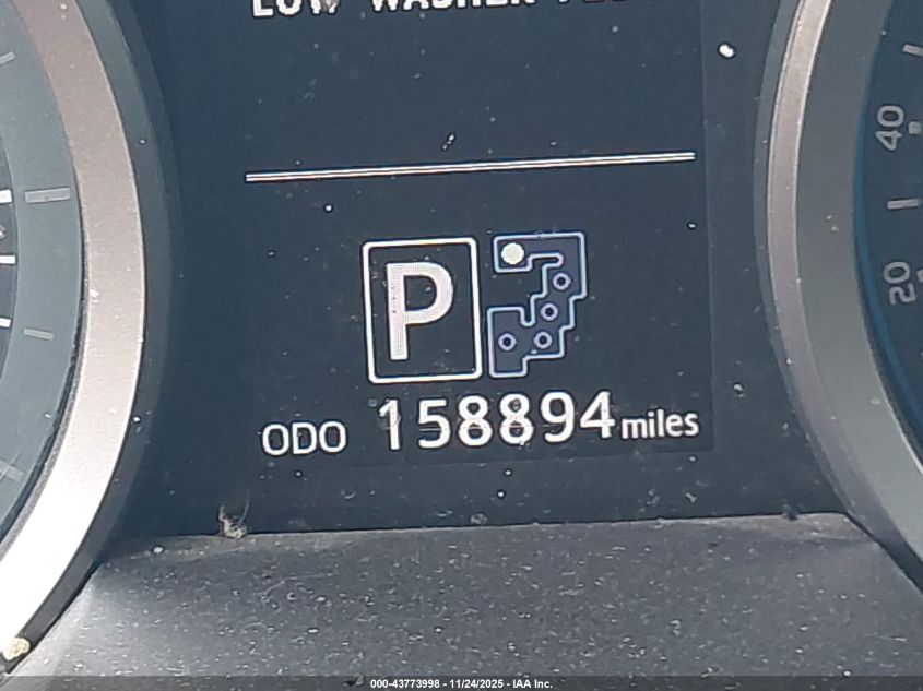 2015 Toyota Land Cruiser V8 VIN: JTMHY7AJ3F4032602 Lot: 43773998