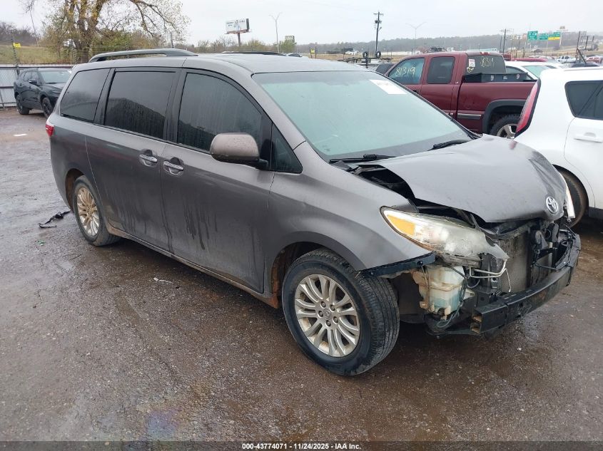 TOYOTA SIENNA XLE 8 PASSENGER