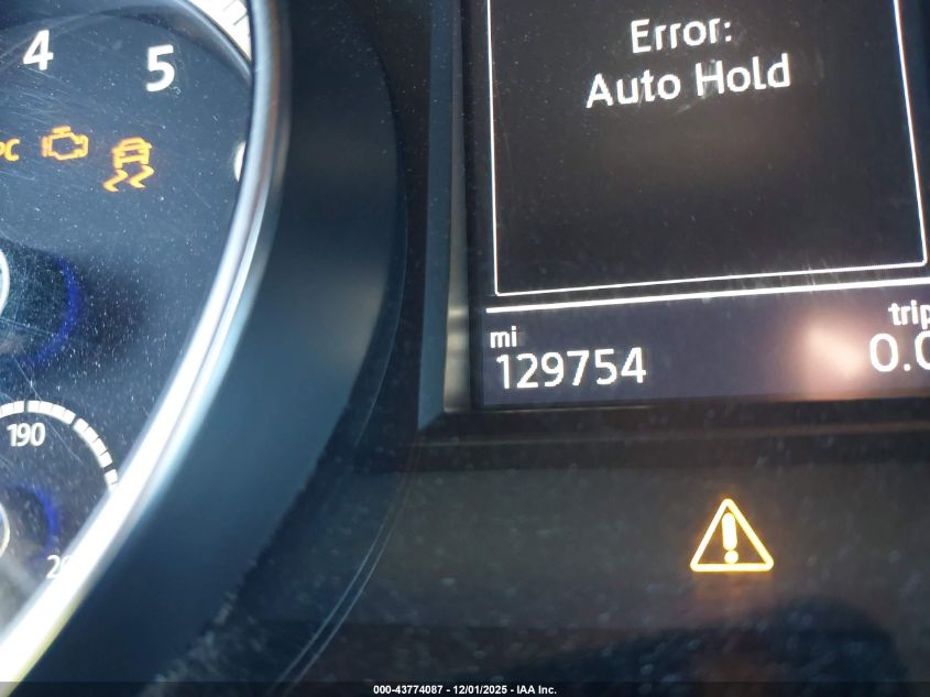 2015 Volkswagen Golf R 4-Door VIN: WVWLF7AU0FW274262 Lot: 43774087