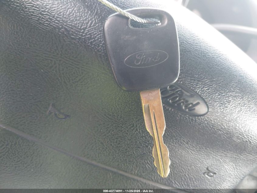 2001 Ford F-150 Svt Lightning VIN: 2FTZF07331CA84864 Lot: 43774091