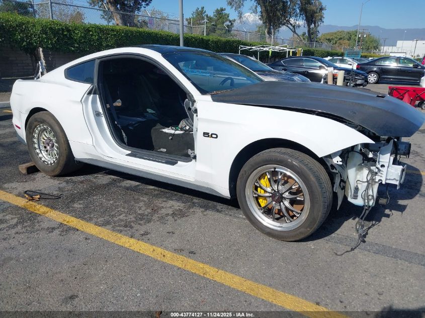 FORD MUSTANG GT PREMIUM
