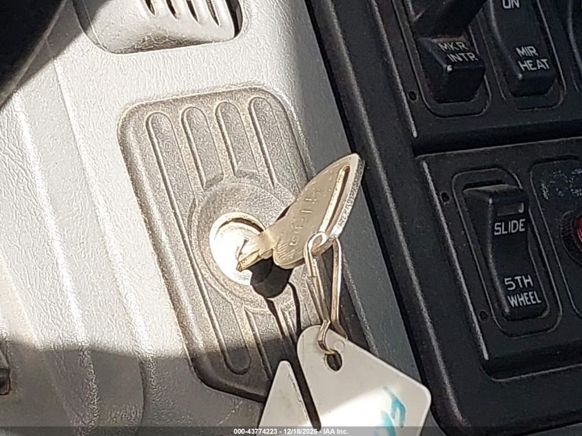 2007 International 8000 8600 VIN: 1HSHXAHR87J359776 Lot: 43774223