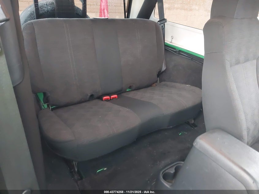 2004 Jeep Wrangler Unlimited VIN: 1J4FA49S24P759775 Lot: 43774258