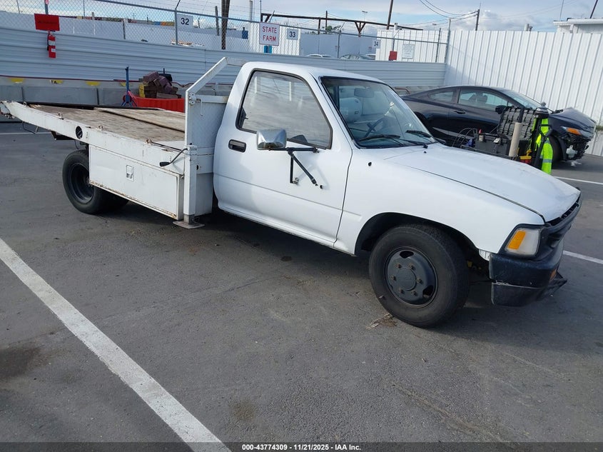 JT5VN94T4L0014550 1990 Toyota Pickup Cab Chassis Super Long Wb auction photo 1