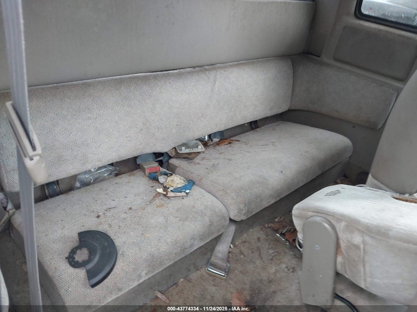 1994 Dodge Dakota VIN: 1B7GL23X2RS709783 Lot: 43774334