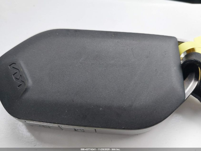 2025 Kia Carnival Mpv Lxs VIN: KNDNB5K37S6453777 Lot: 43774341