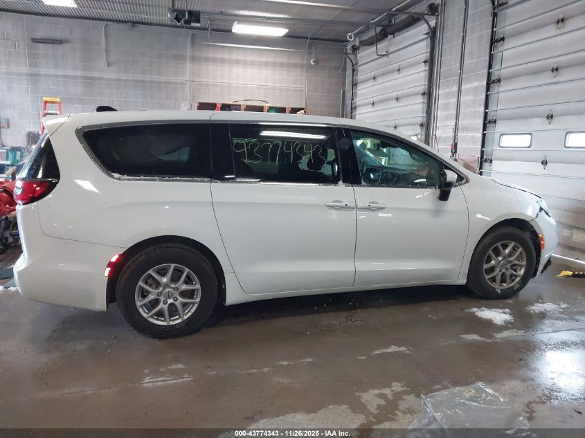 2023 Chrysler Pacifica Touring L VIN: 2C4RC1BG3PR563879 Lot: 43774343