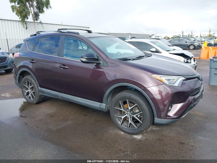 TOYOTA RAV4 SE