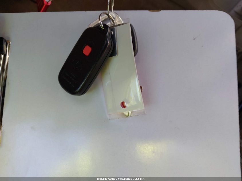 2006 Toyota Highlander V6 VIN: JTEHP21A760174881 Lot: 43774382