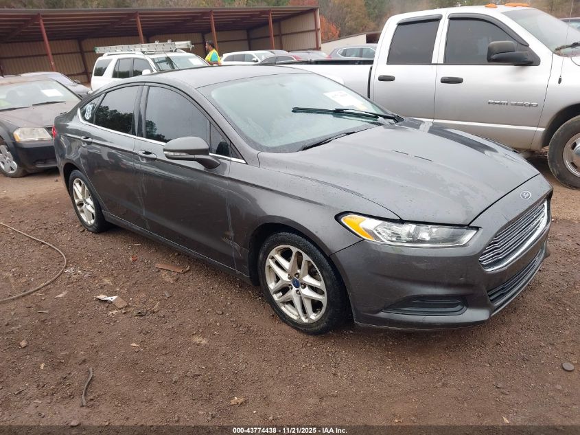 FORD FUSION SE