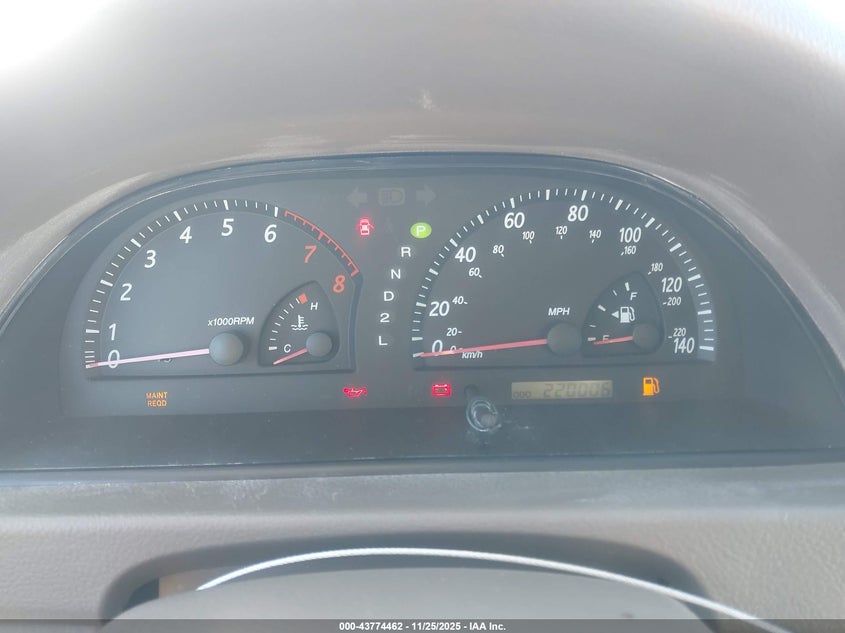 2004 Toyota Camry Le VIN: JTDBE32K340288631 Lot: 43774462