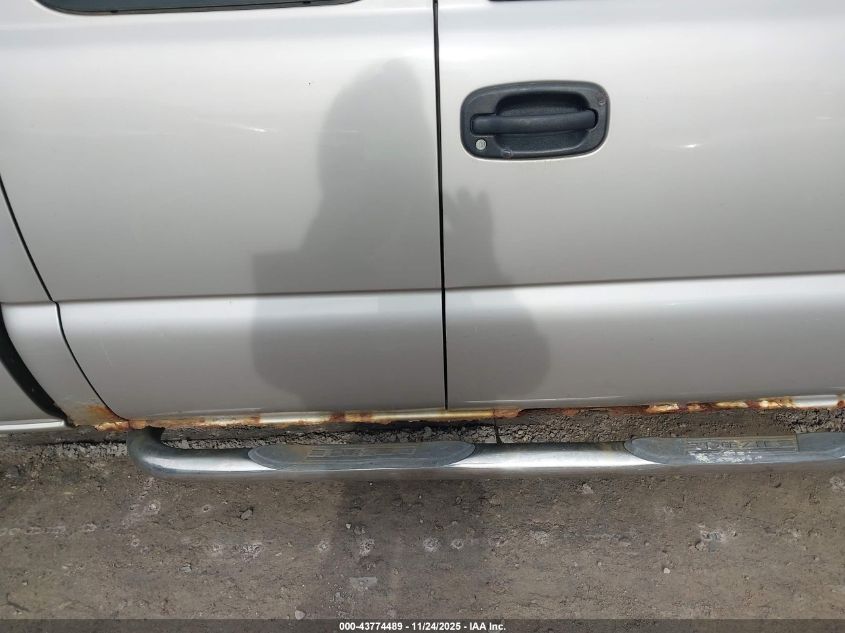 2004 Chevrolet Silverado 1500 Work Truck VIN: 1GCEC19X24Z327195 Lot: 43774489